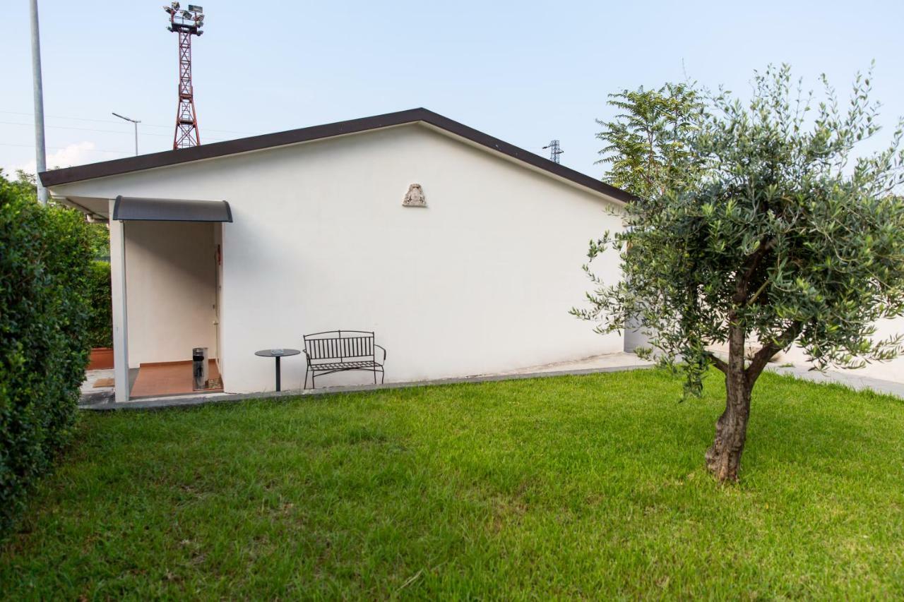 Veda Elegant Rooms Fiumefreddo di Sicilia Exteriör bild