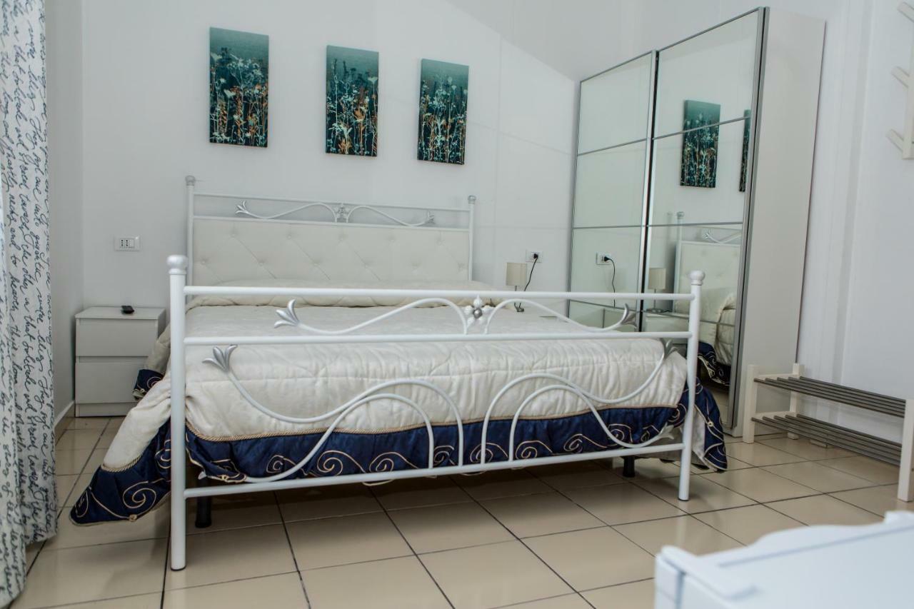 Veda Elegant Rooms Fiumefreddo di Sicilia Exteriör bild